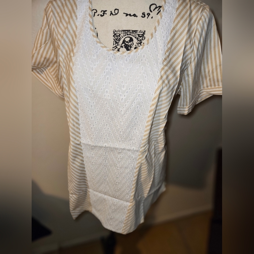 C. Wonder Womans Striped Beige Top Size S